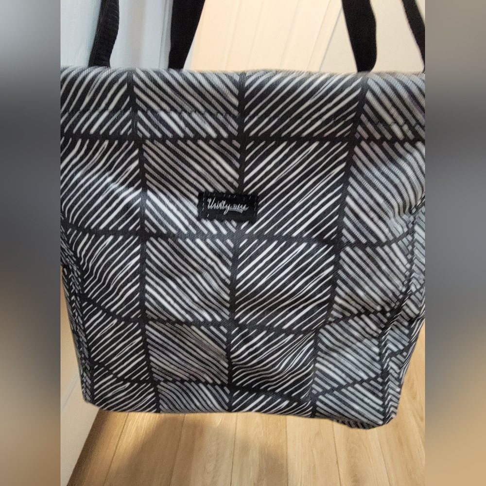 Thirty-One's Medium Utility Tote- in excellent condition. - Picture 4 of 8